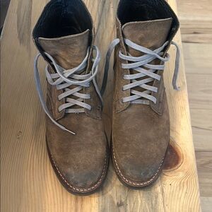 Brown Leather Lace-Up Boots